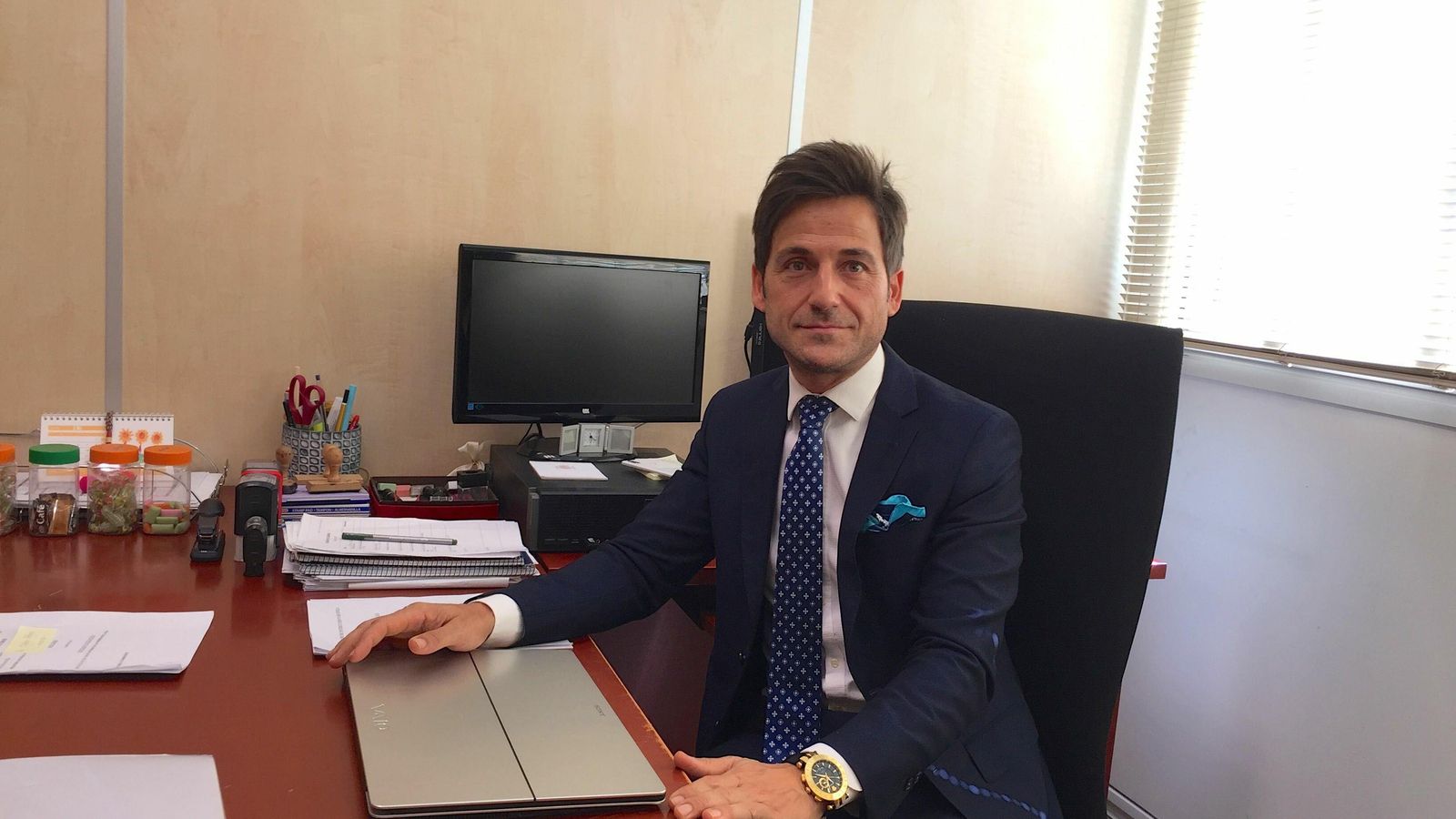 El fiscal delegado de Criminalidad Informática de Sevilla, Gabriel González, en su despacho.