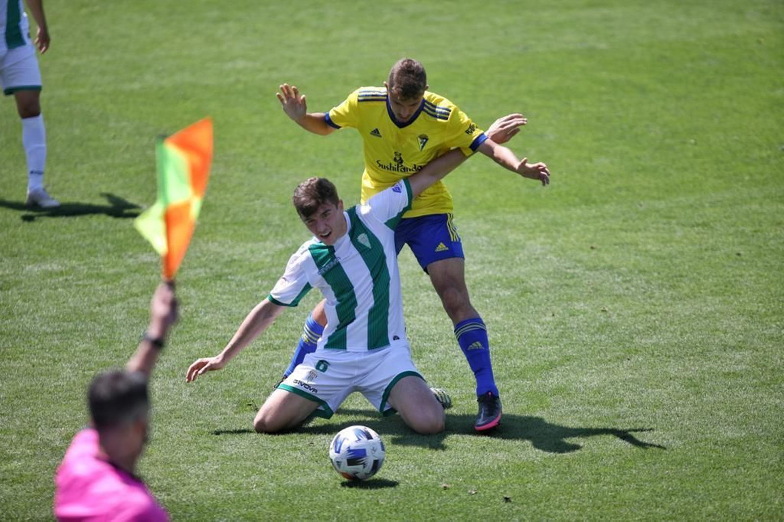 Las imágenes de la derrota del Córdoba CF ante el Cádiz B
