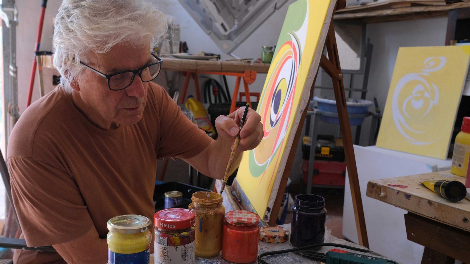 Diversos artistas se han instalado en la localidad durante este tiempo Diversos artistas se han instalado en la localidad durante este tiempo