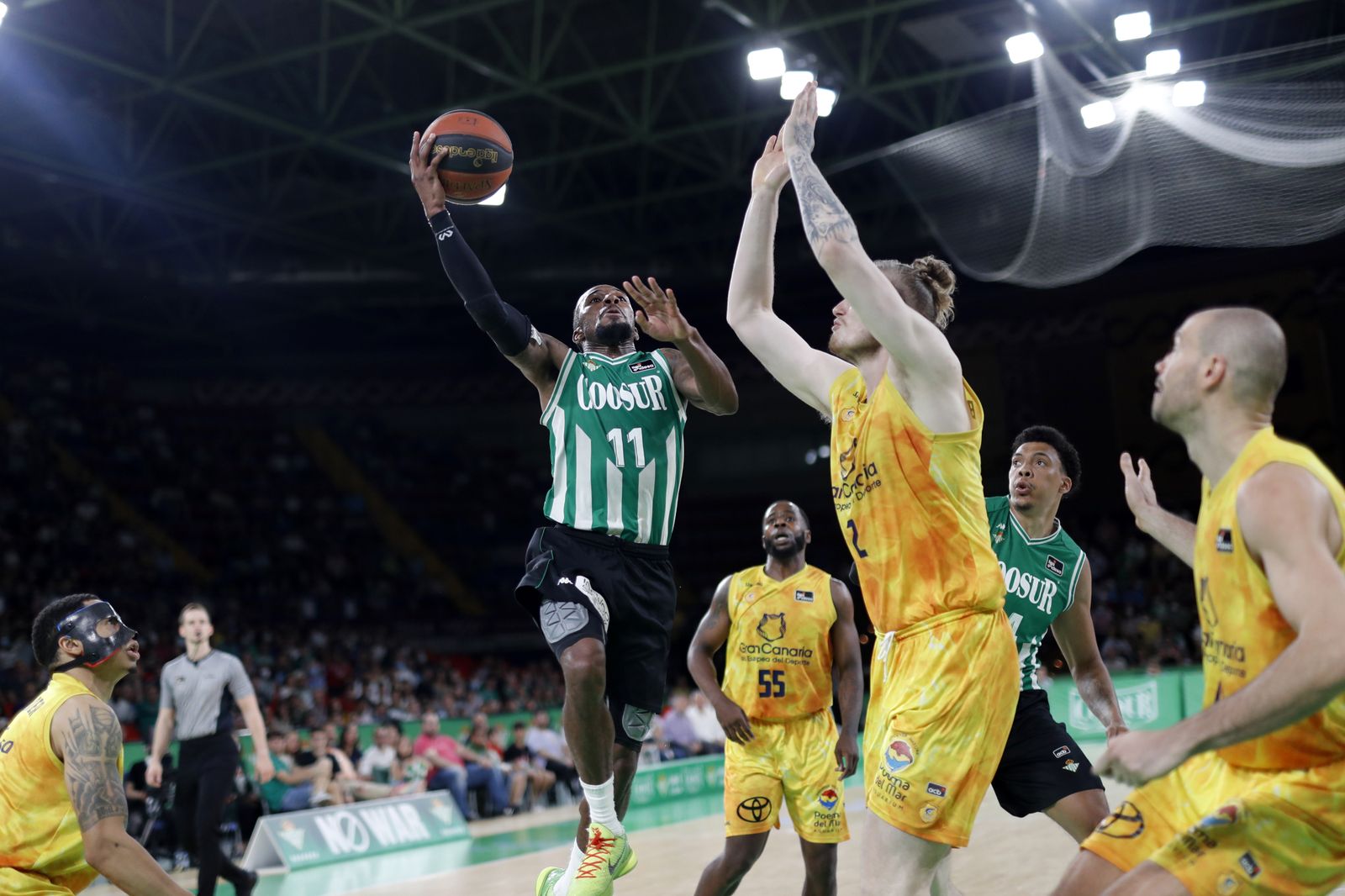 Las imágenes de la salvación del Coosur Betis