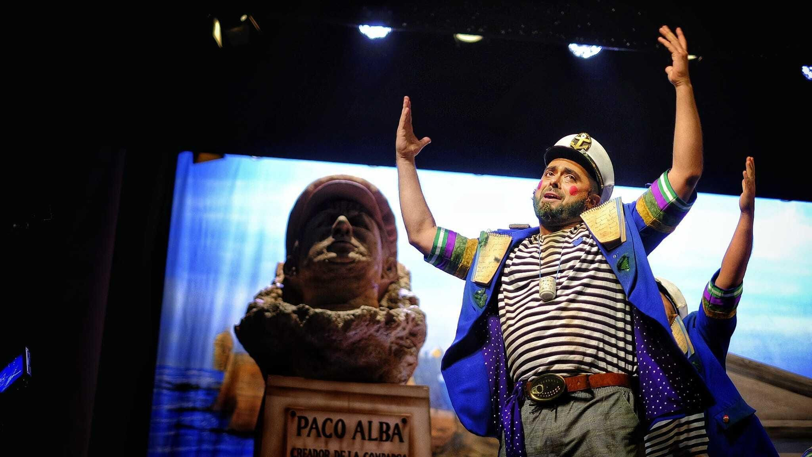 Actuación de la chirigota 'Los Paco alga'