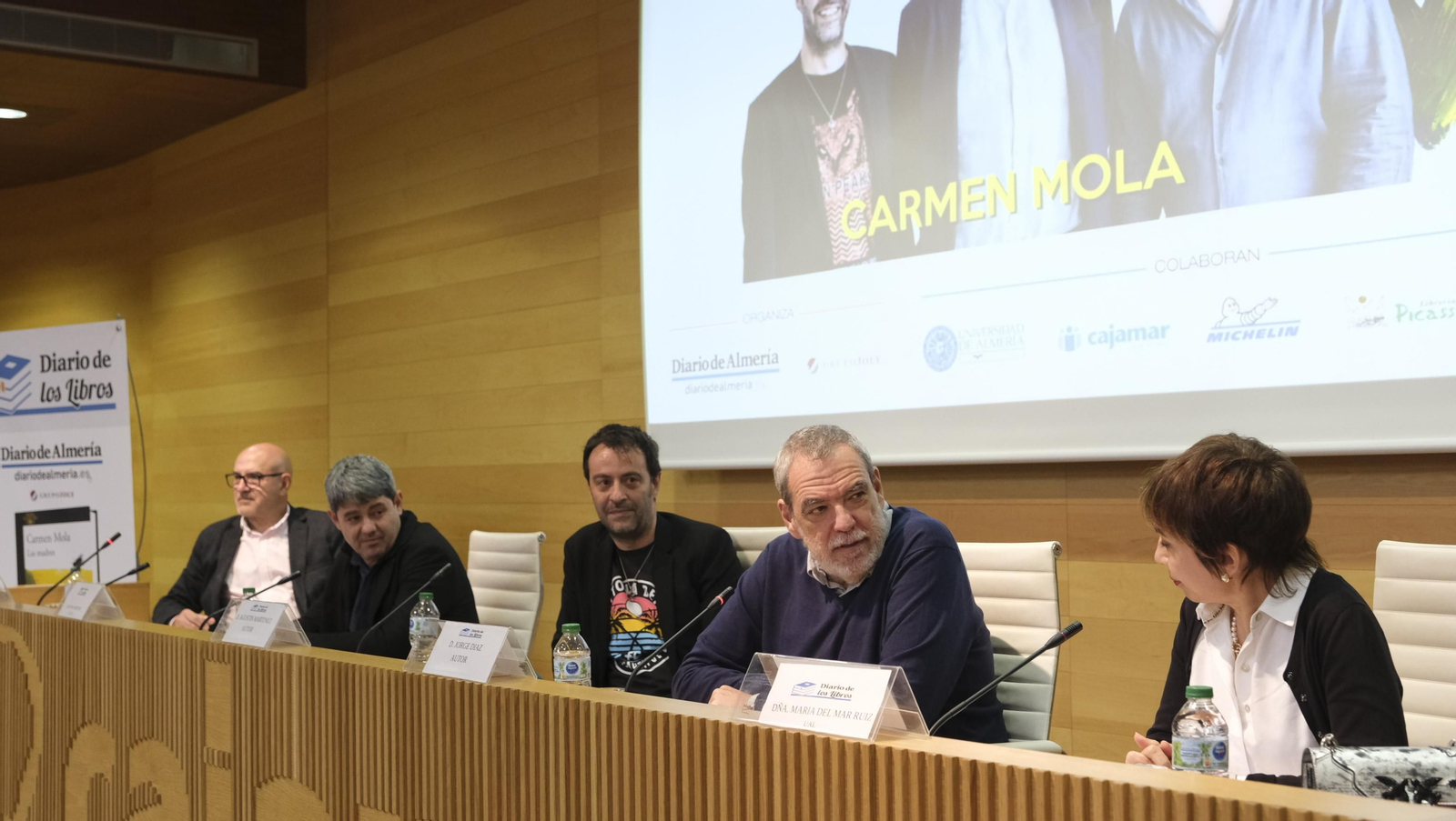 Imágenes de Diario de los Libros con Carmen Mola