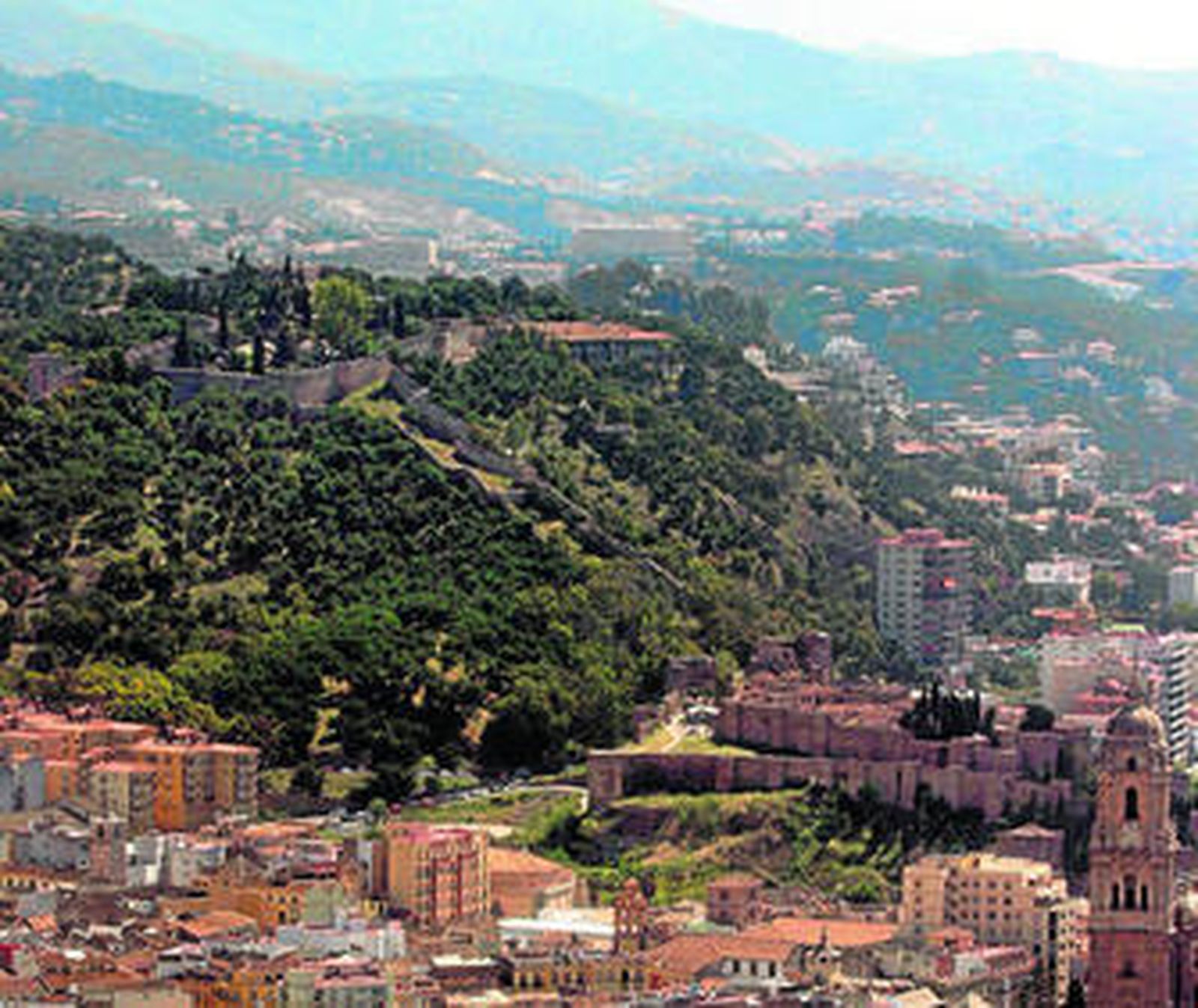 Vista del monte Gibralfaro, donde se construiría el funicular.