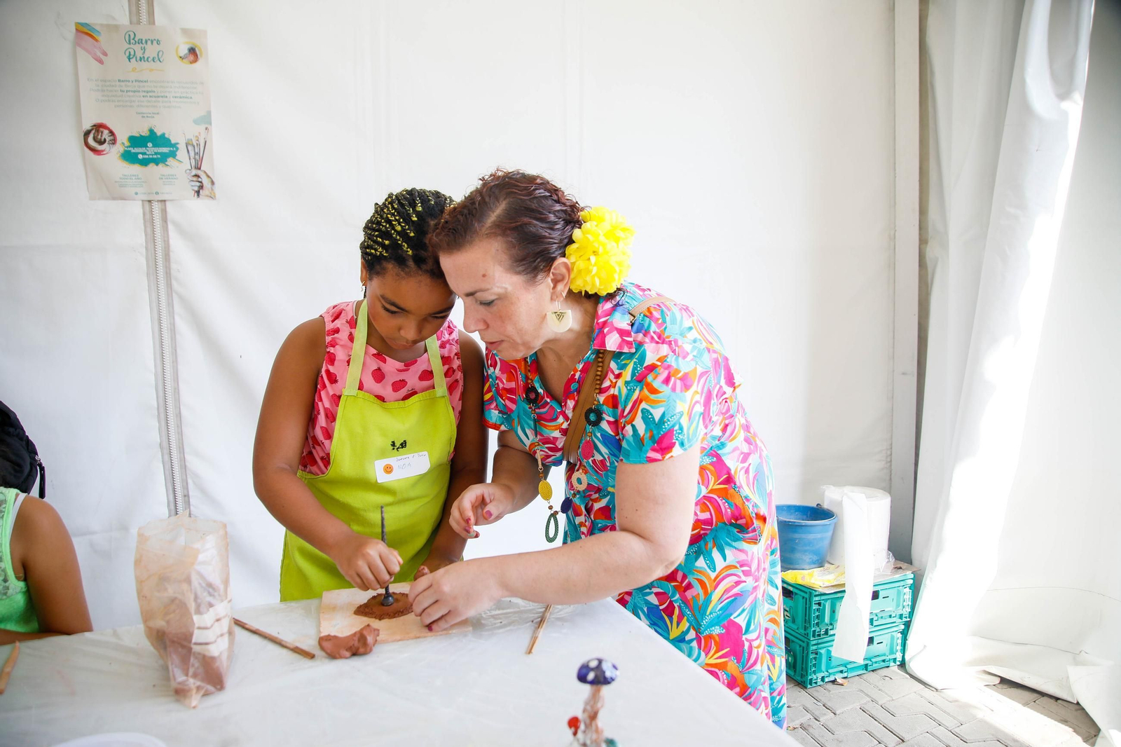 Los talleres infantiles de cerámica de 'Alfaralmería', en imágenes