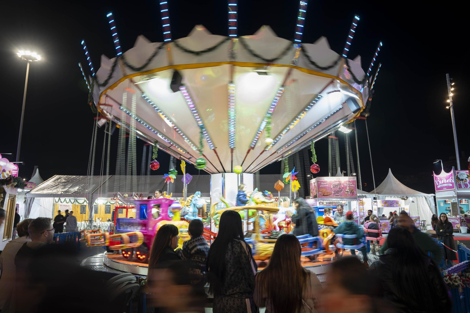 Las mejores imágenes del encendido navideño en Almería
