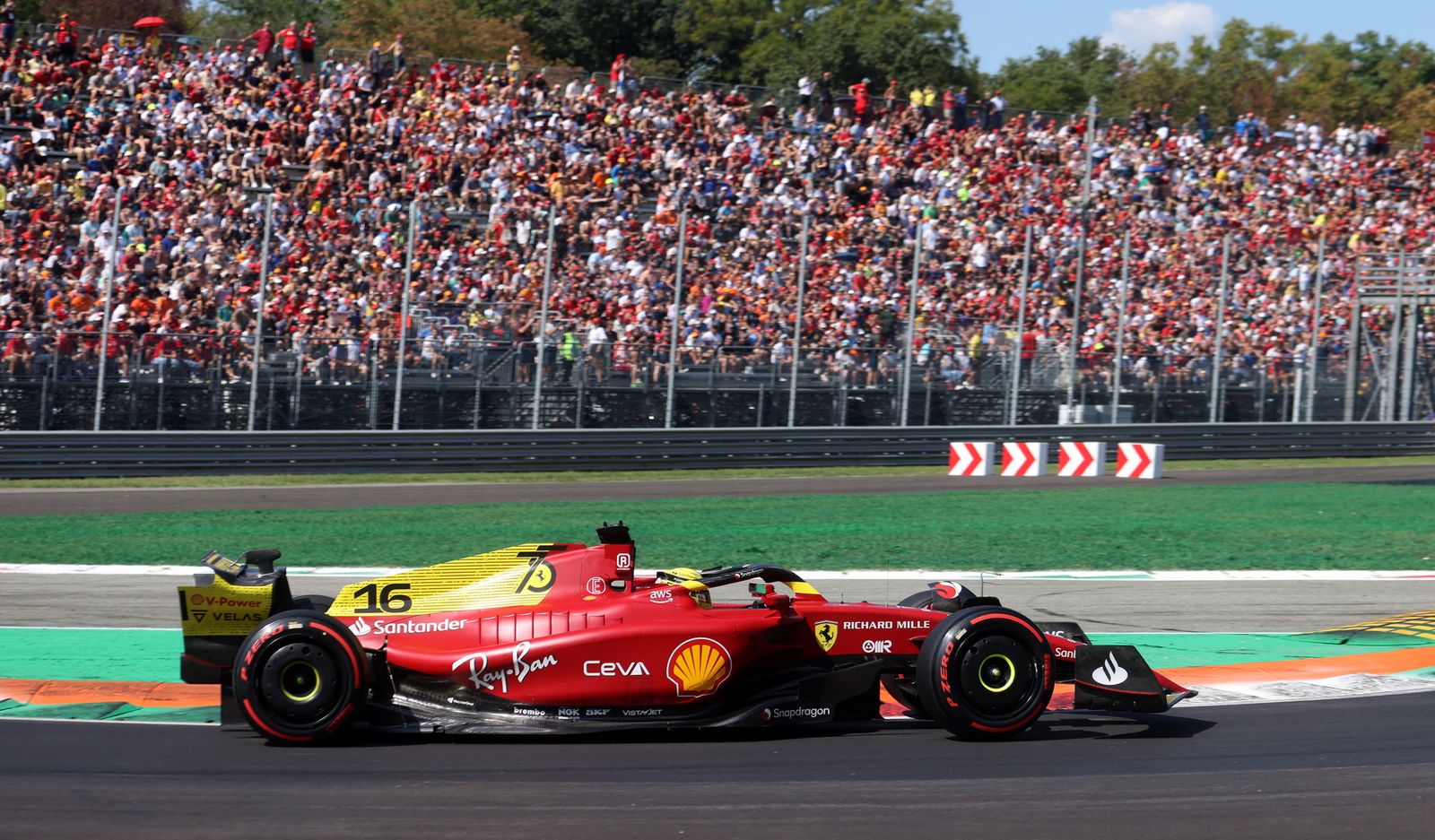 Charles Leclerc saldrá primero este domingo en el GP de Italia.