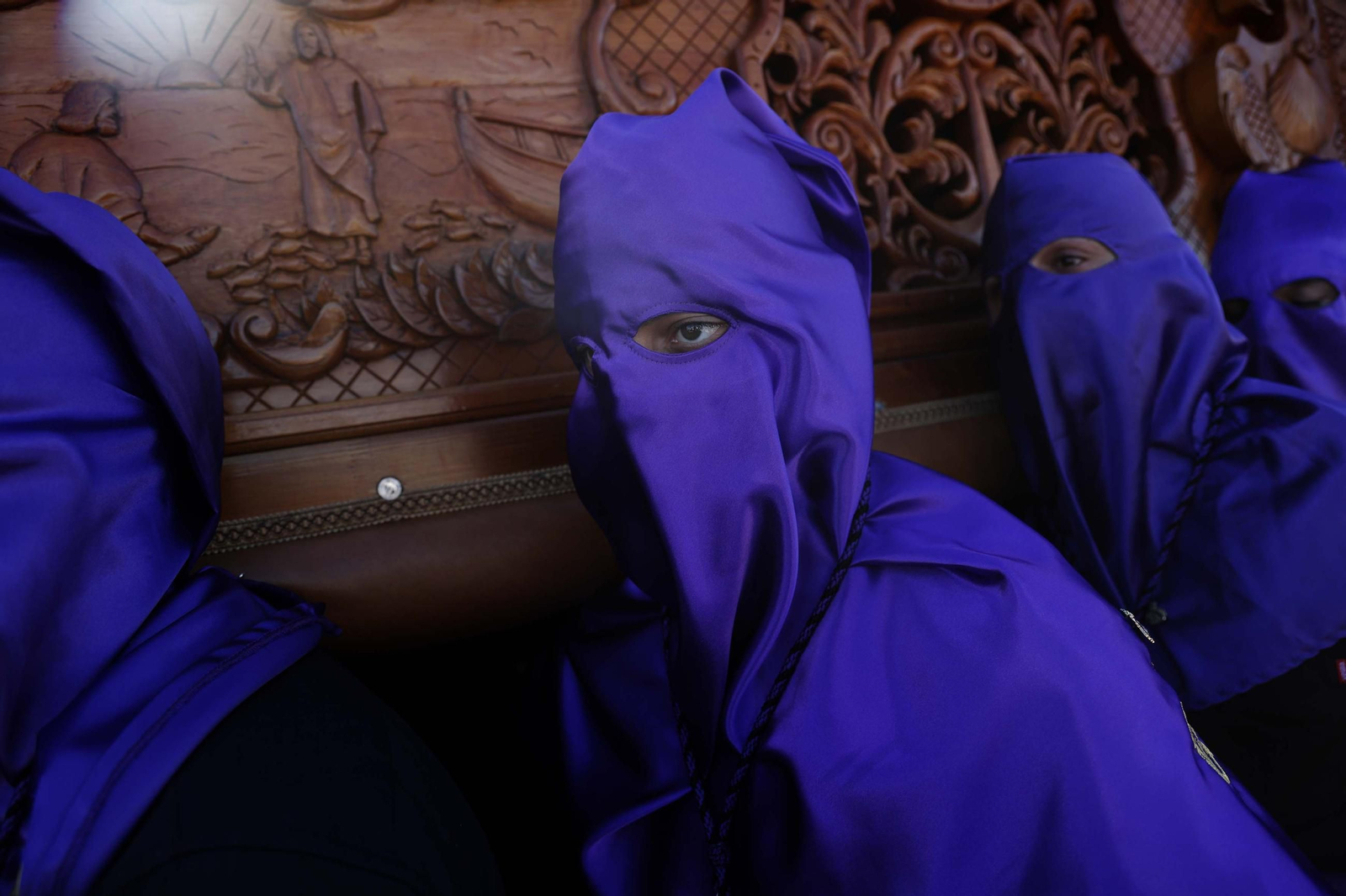 Fotos del Viernes Santo en La Línea: Cristo del Mar, Soledad y Santo Entierro, Cristo del Amor y Amargura