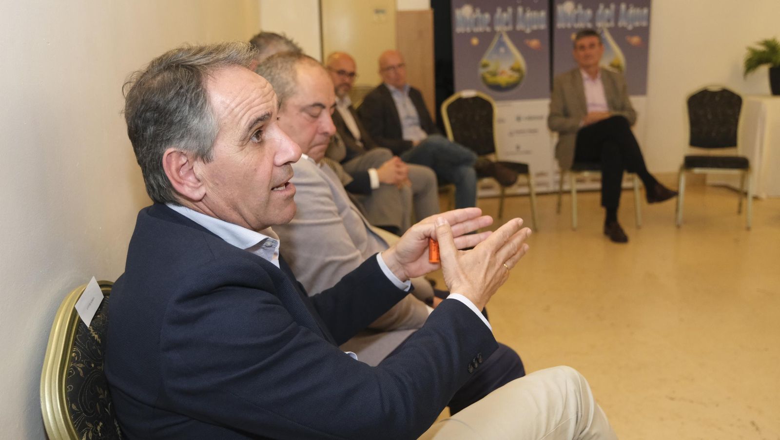 Imágenes del foro Noche del Agua de Diario de Almería