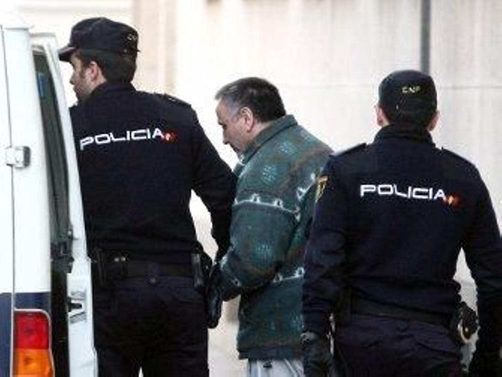 Una sola prueba asocia a la niña con el coche de la hermana de Santiago del Valle