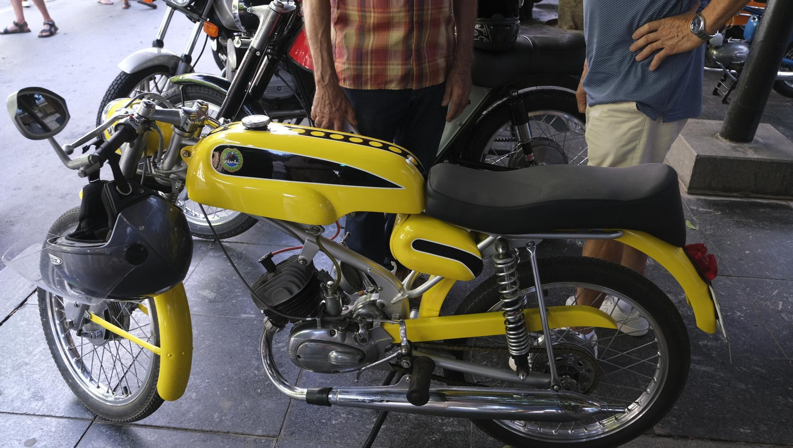 Exposición de Motos Antiguas de la Feria de Almería, en imágenes