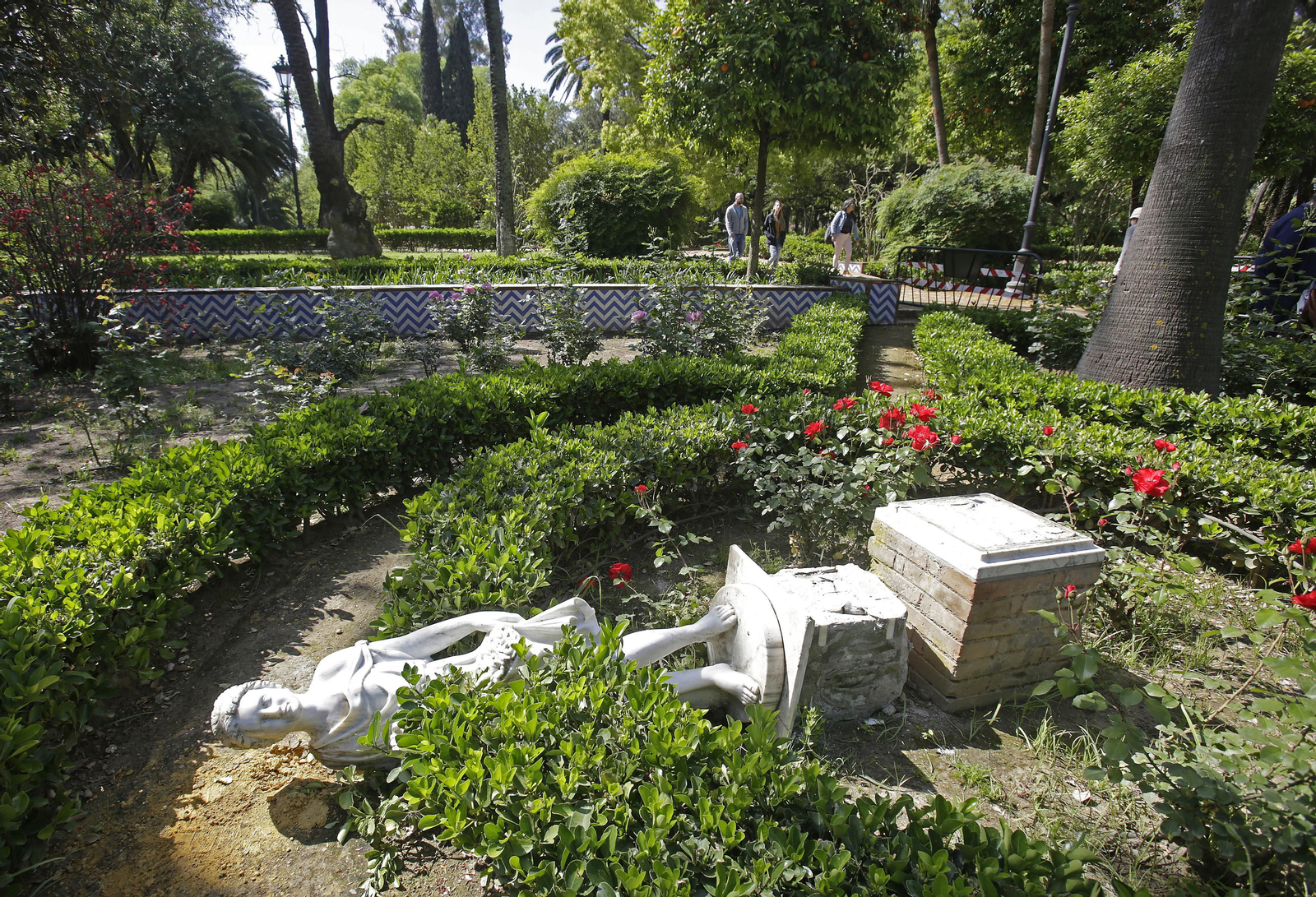 Destrozos en el Parque de María Luisa
