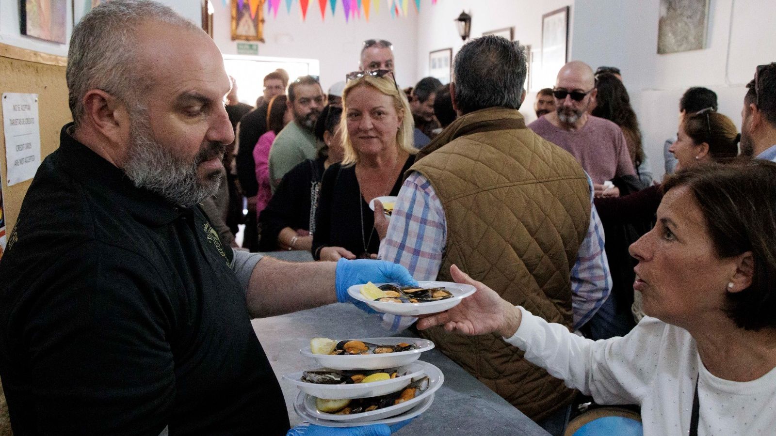 La peña La Perla celebró la Mejillonada Popular.