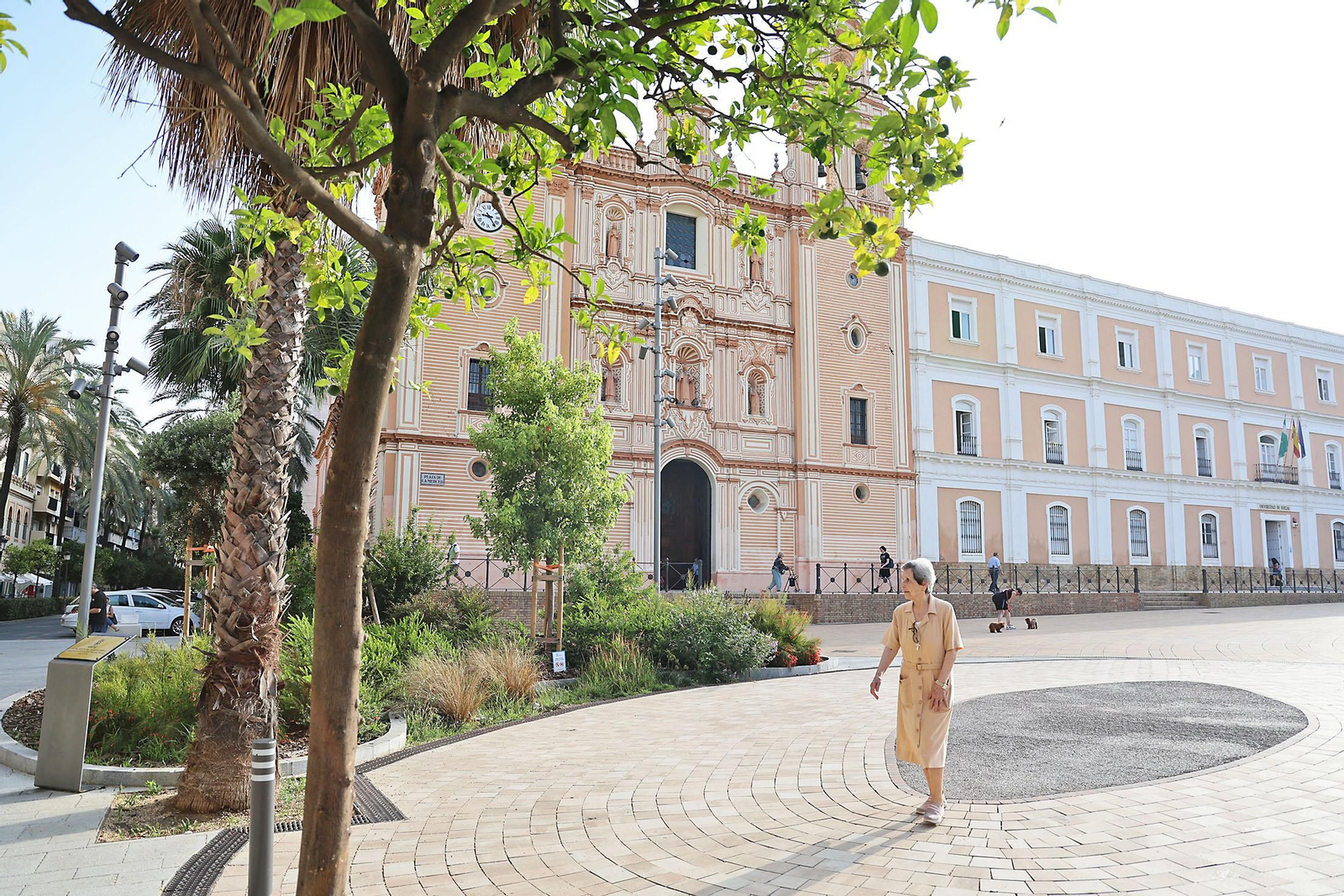 La Plaza de La Merced, un remanso de paz en las mañanas de verano