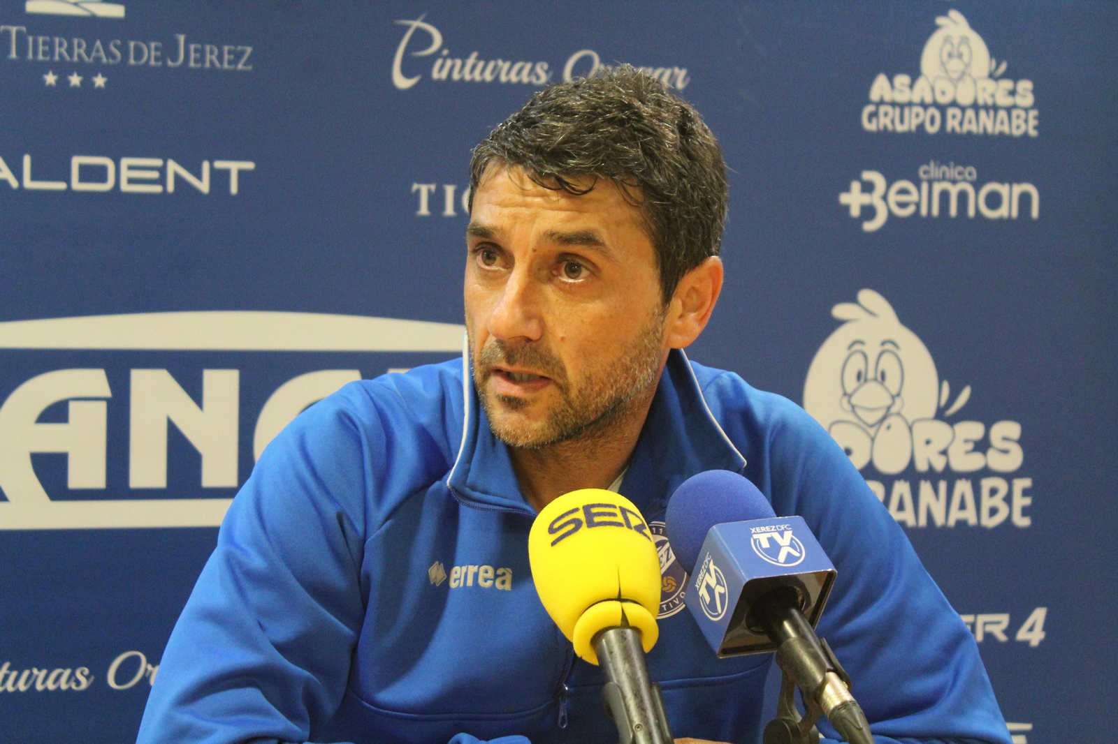 Pepe Masegosa, entrenador del XDFC, lamenta no poder recibir al Espeleño en Chapín.