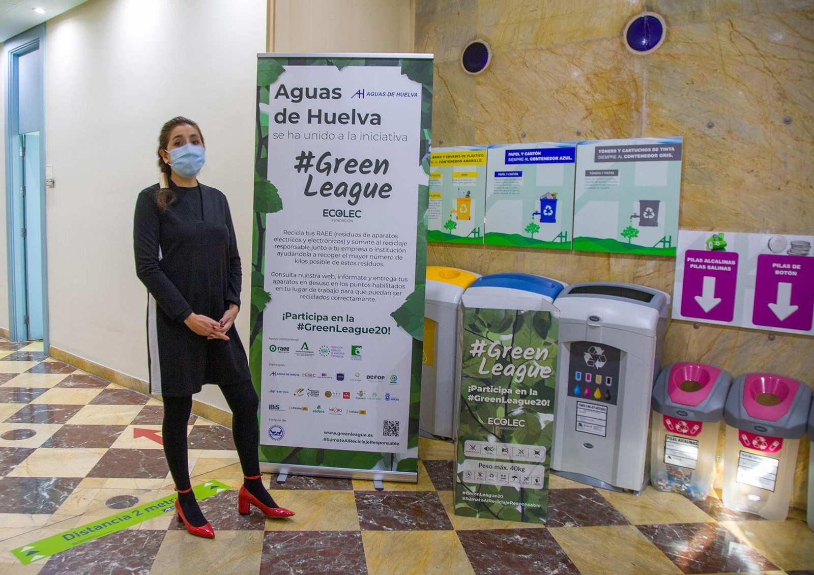 Uno de los puntos de reciclajes situados en Aguas de Huelva.