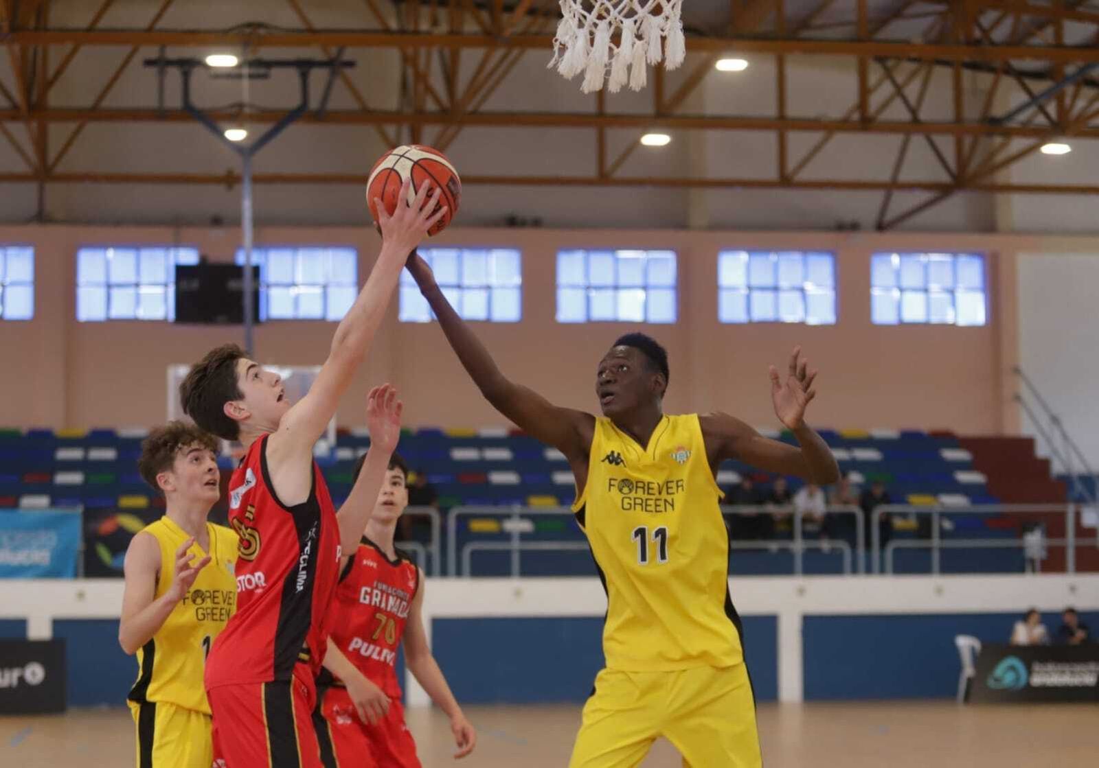 Un momento del Betis-Fundación Granada