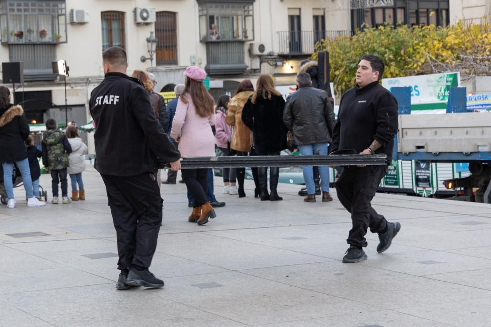 El trabajo tras las campanadas de Canal Sur en la Plaza de Santa María