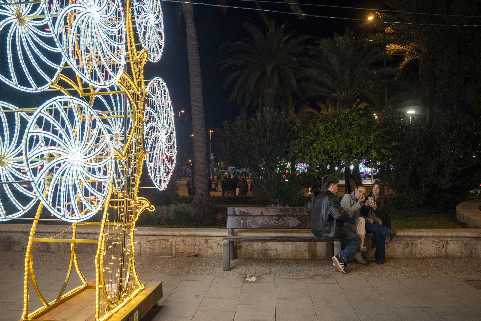 Las mejores imágenes del encendido navideño en Almería