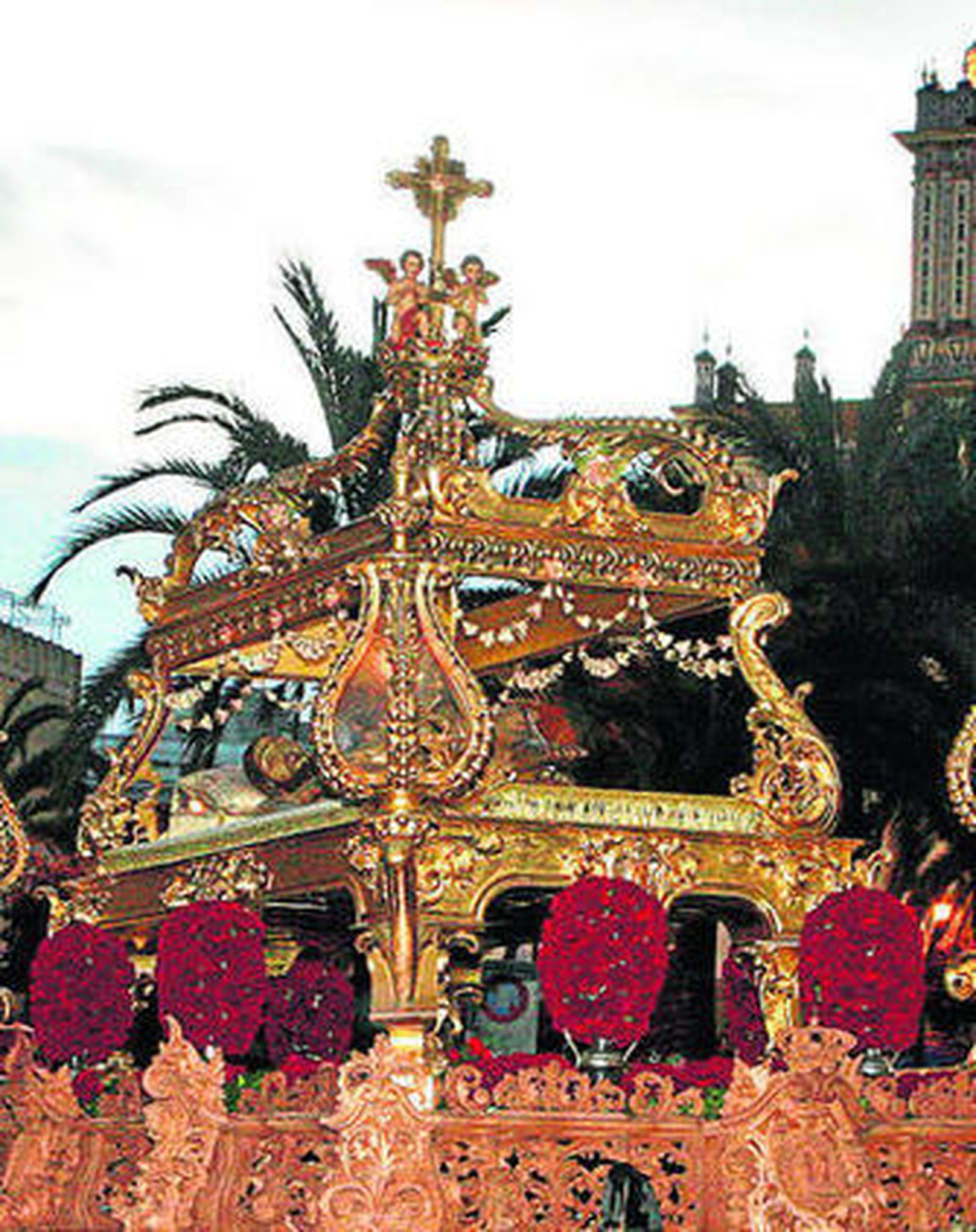 El Señor Yacente en su salida del Viernes Santo.