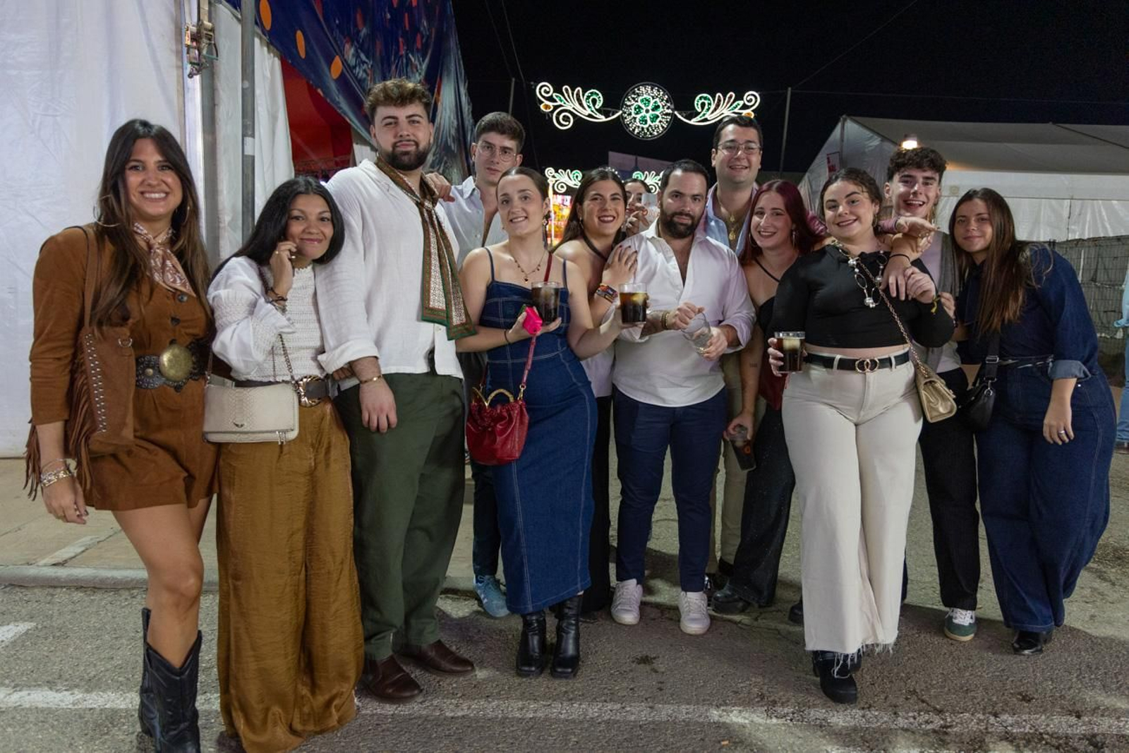 Los jiennenses disfrutan una noche más de la Feria de San Lucas