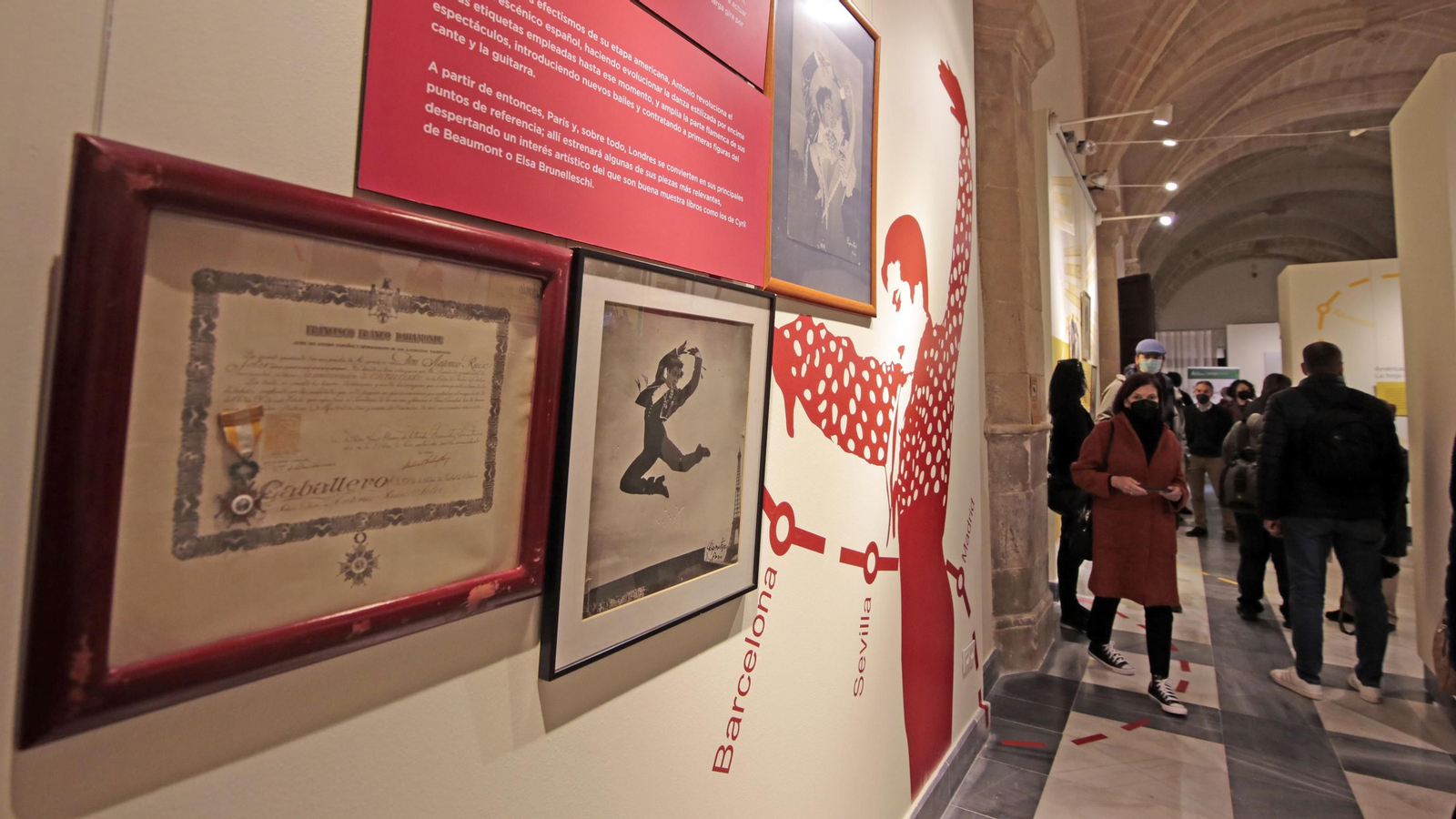 Inaugurada la exposición de Antonio El Bailarín