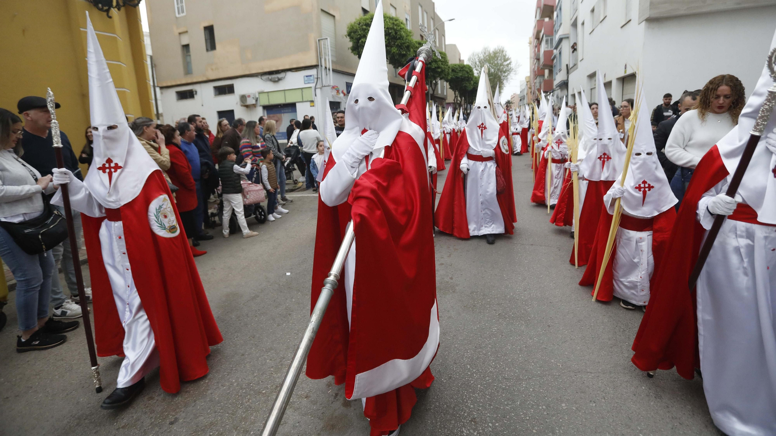 Fotos del Domingo de Ramos en La Línea: La Borriquita y Flagelación