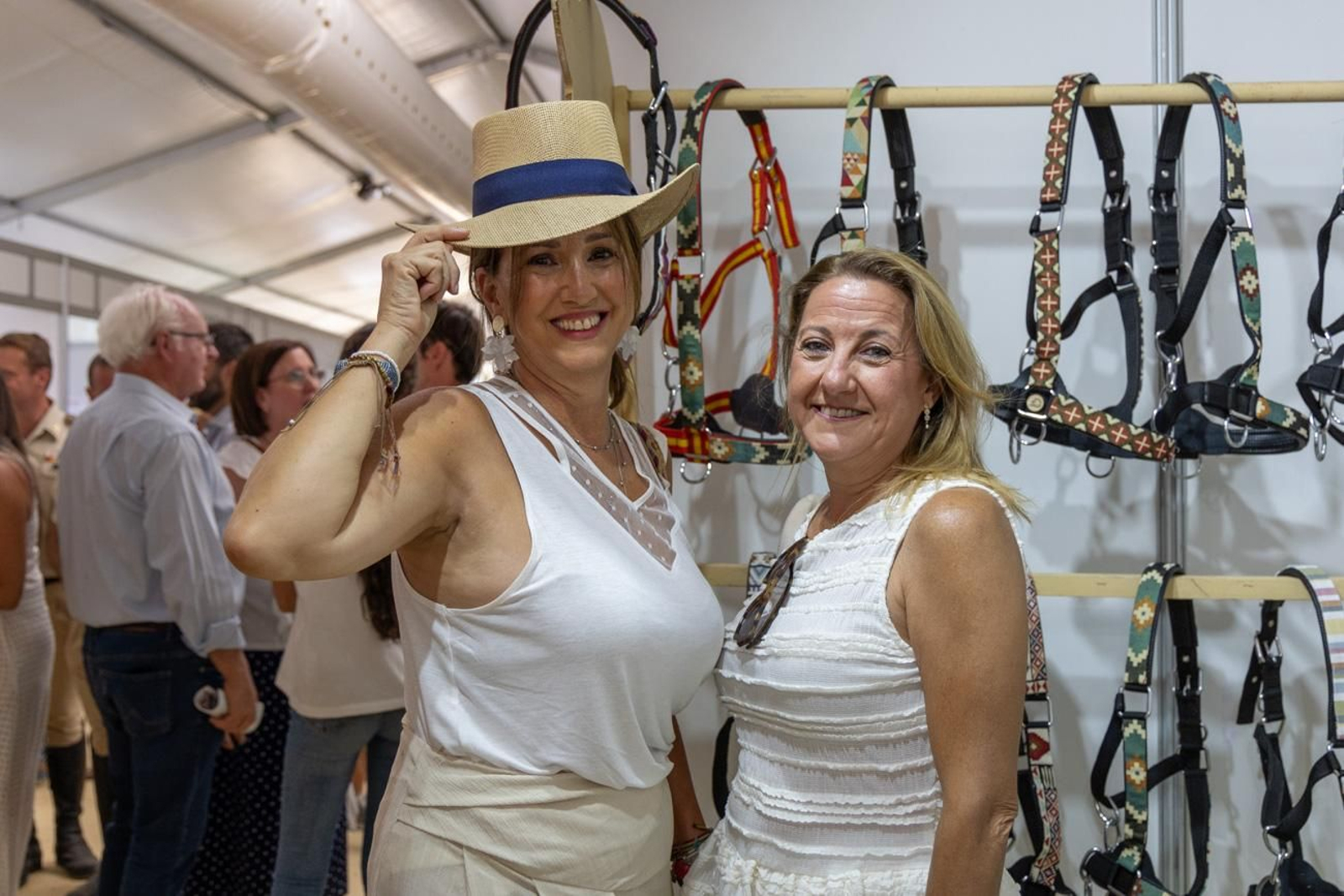 Anducab rinde homenaje a la unidad de caballería de la Policía Nacional