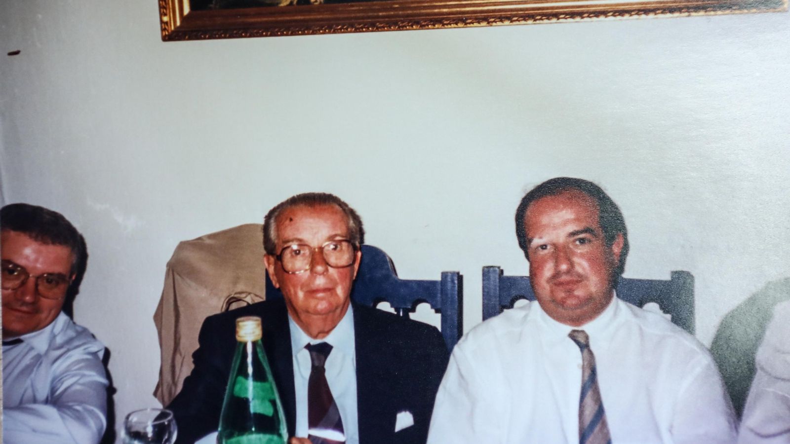 Isidro Tovar y a izquierda su hijo, Juan Tovar.