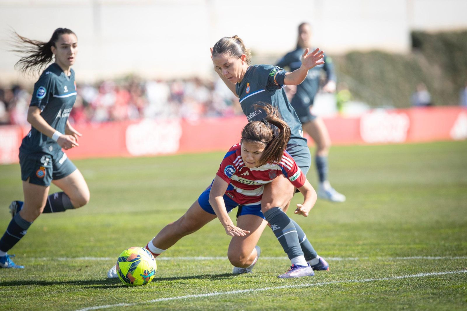 Las mejores imágenes de la remontada del Granada CF Femenino ante el Espanyol