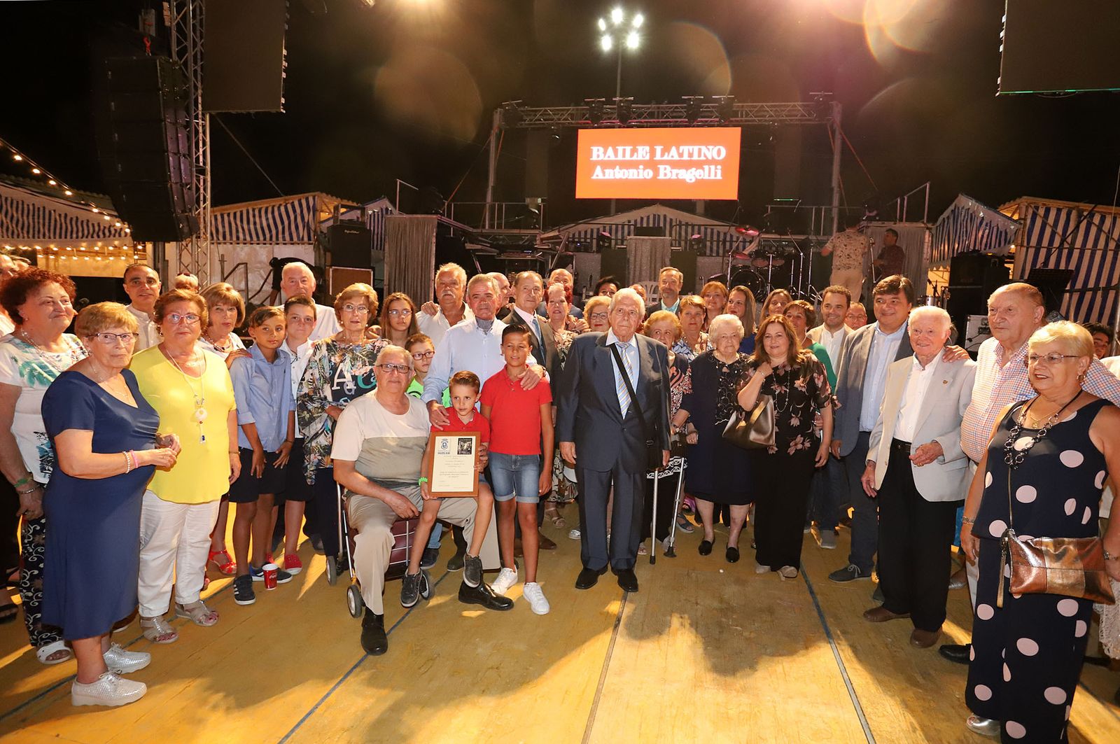 Imágenes de los "Abuelos de las Colombinas 2019" y del ambiente en el recinto