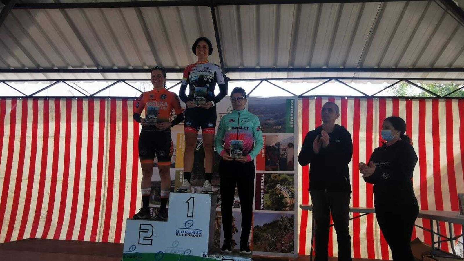 El podio femenino con María Esther Maqueda en lo más alto.