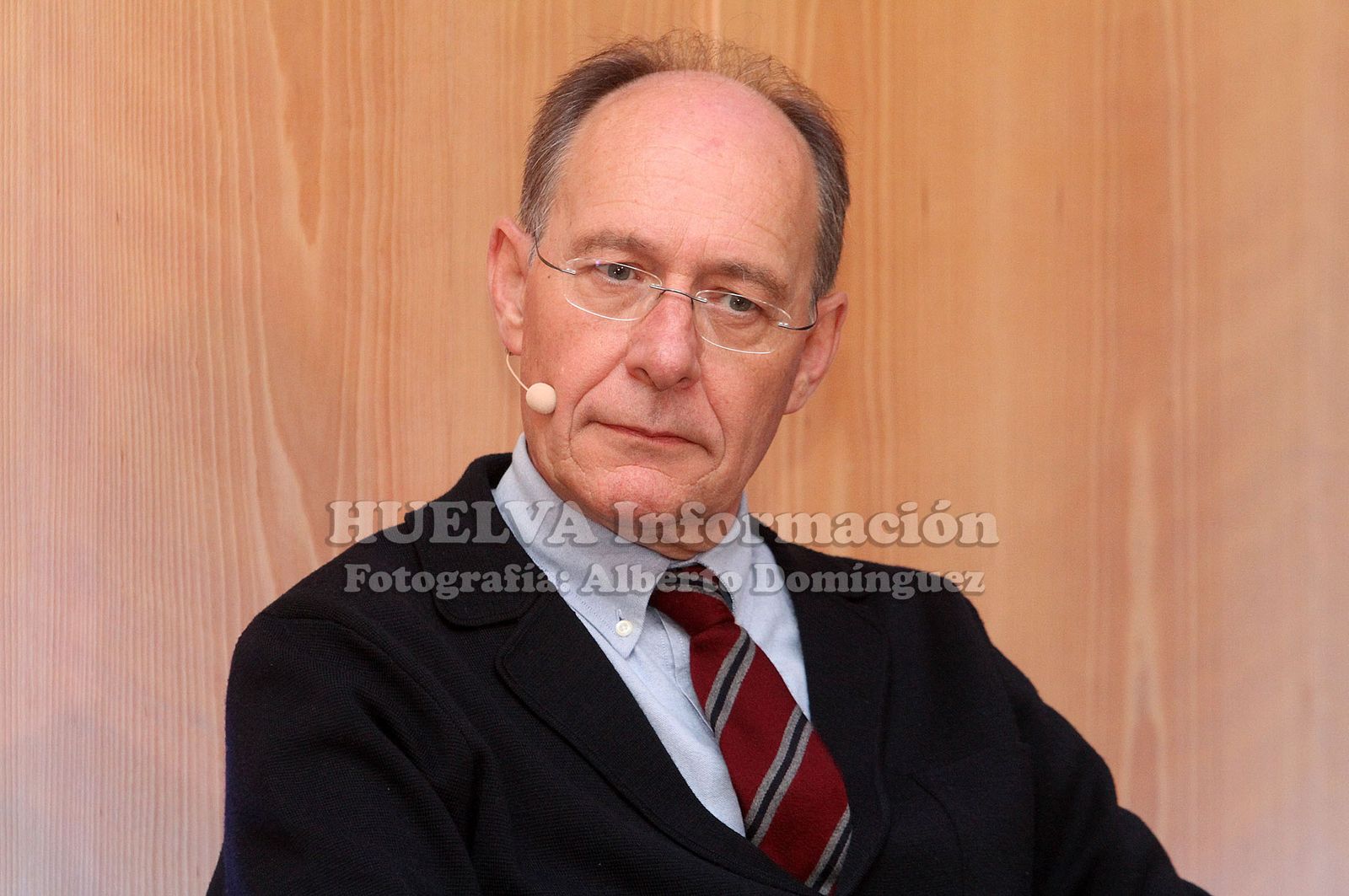 Mesa redonda en la FOE sobre retos y oportunidades de la transición energética, en imágenes