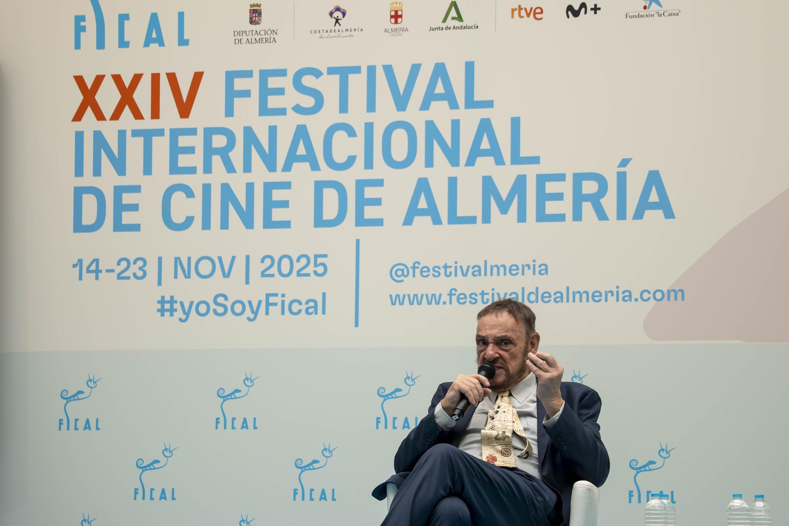 La estrella a JOHN RHYS-DAVIES luce en el paseo de la fama de Almería