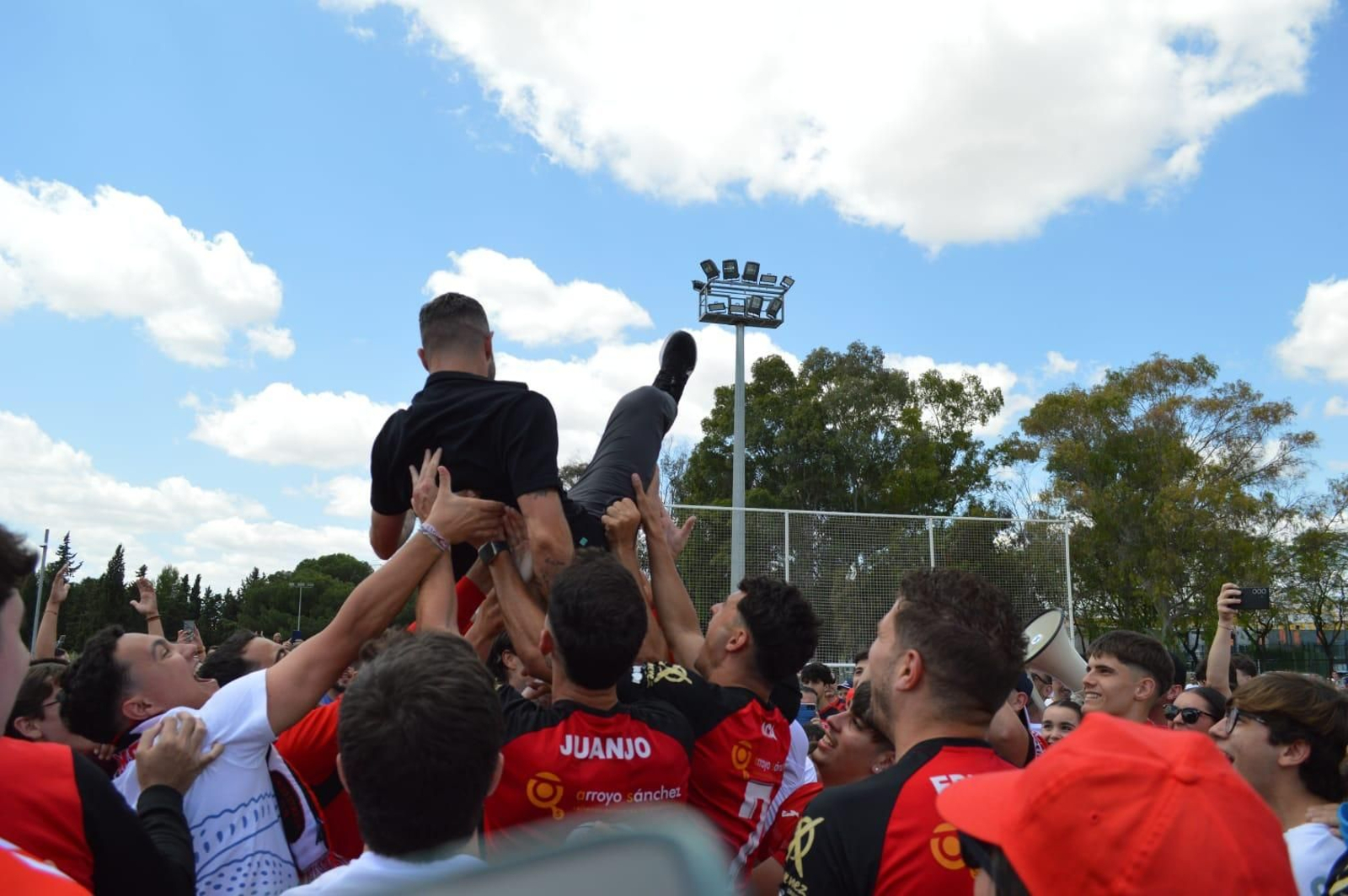 Las mejores fotos del ascenso del Salerm Puente Genil a Segunda Federación