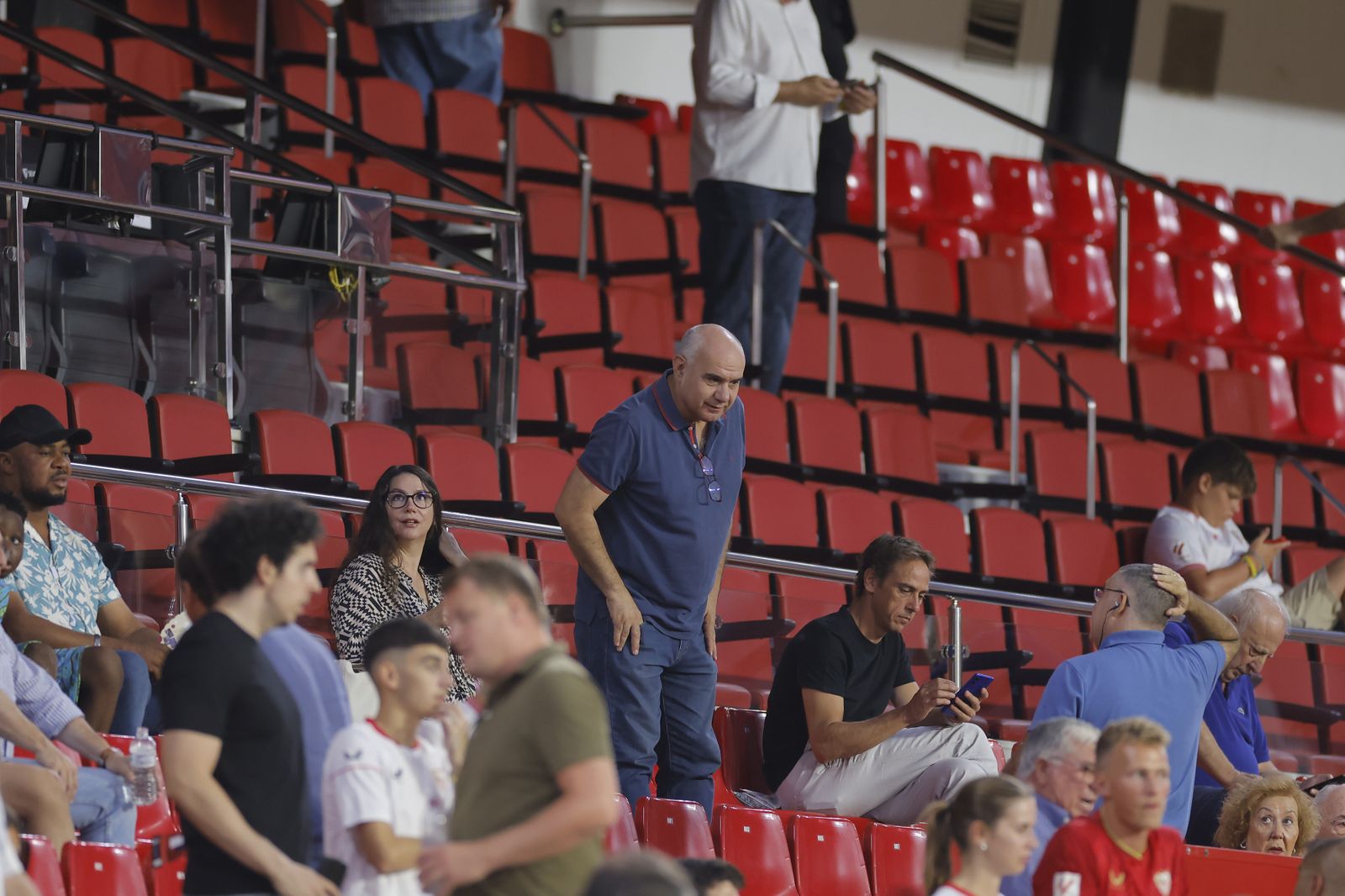 Búscate en las fotos del Sevilla fc-Girona