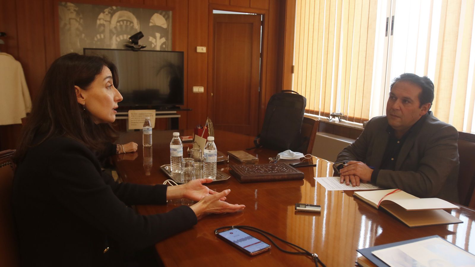 En uno de los despachos de la Subdelegación del Gobierno.