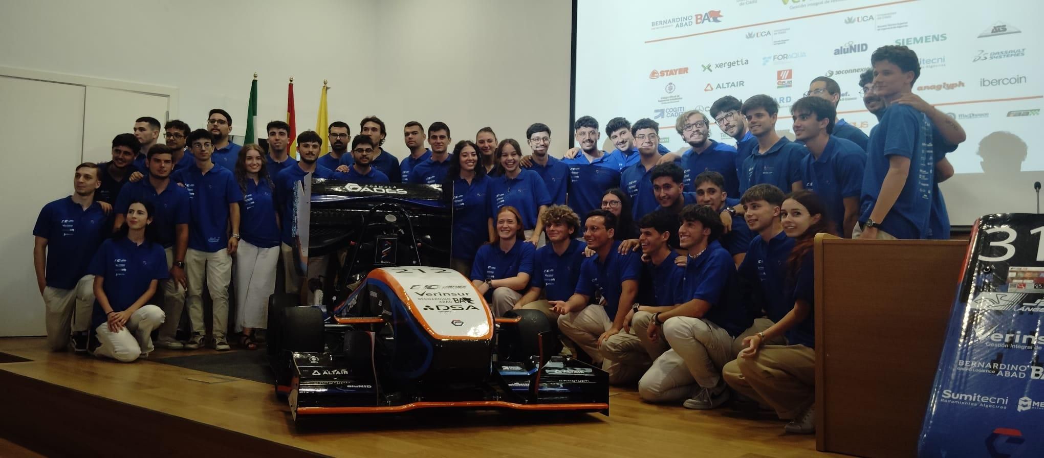 Así es el G24EVO, el coche de 'Formula Student' fabricado por Fórmula Gades, la escudería de la Universidad de Cádiz