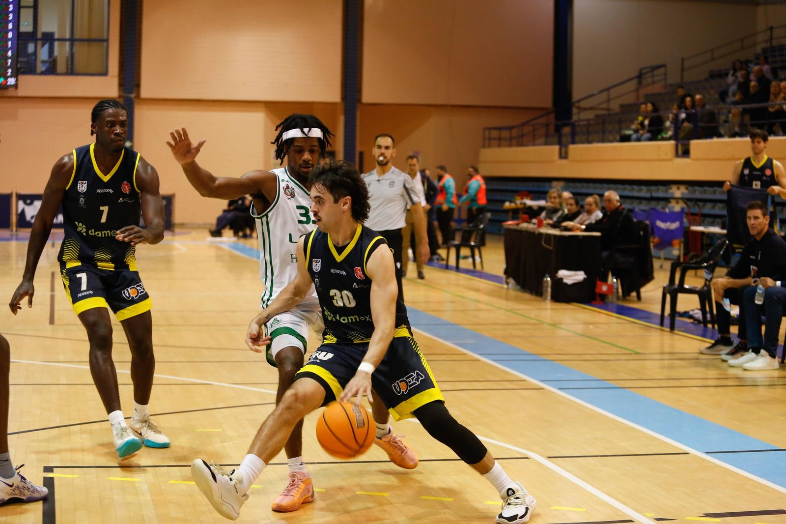 Las fotos del Udea-Lobe Huesca de Segunda FEB