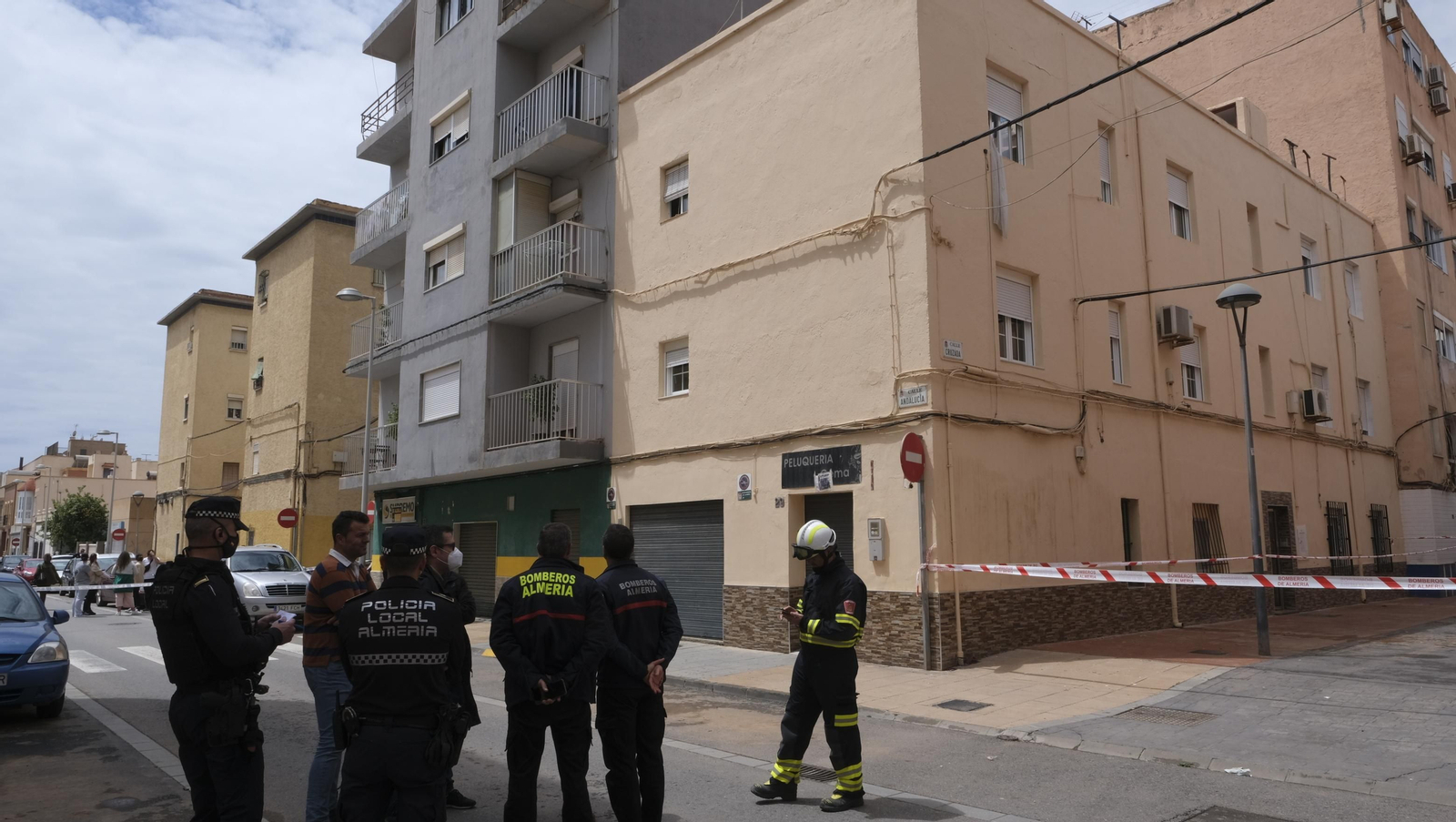 Imágenes de la vivienda con daños en el Tagarete. Almería