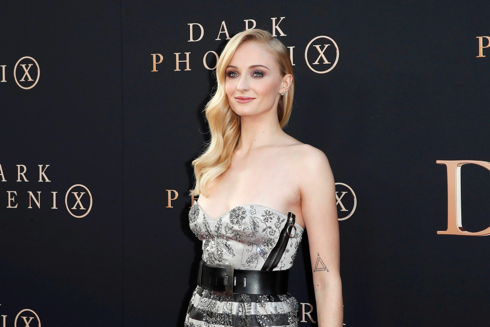 El vestido de novia de Sophie Turner y el estilo de la actriz de la que todos hablan El vestido de novia de Sophie Turner y el estilo de la actriz de la que todos hablan