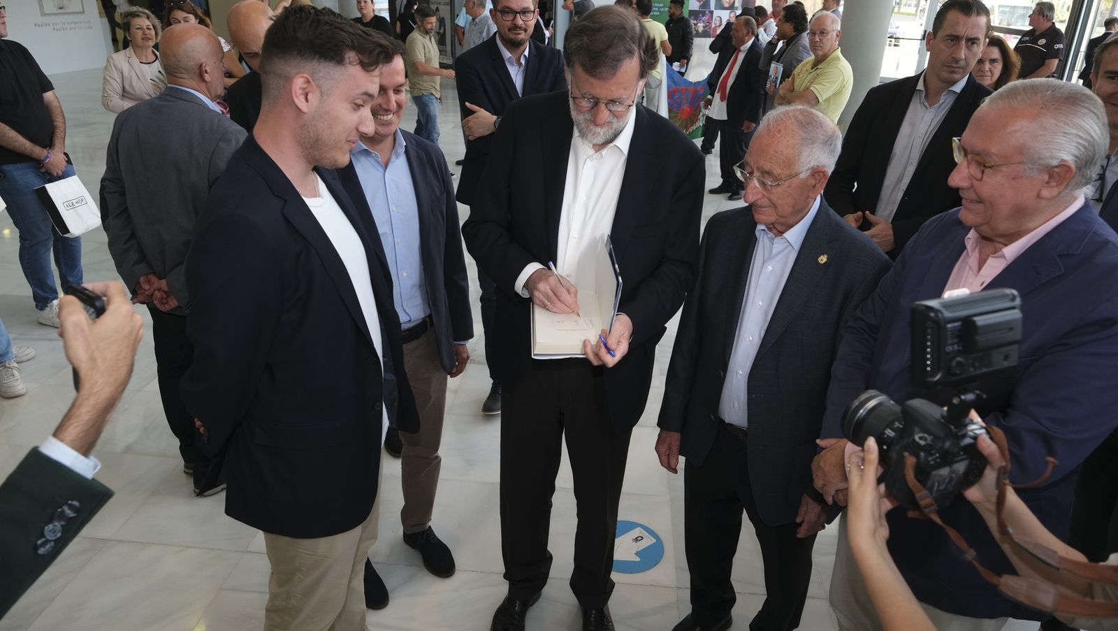 Imágenes de Rajoy apoyando la candidatura de Gabriel Amat a la Alcaldía de Roquetas de Mar