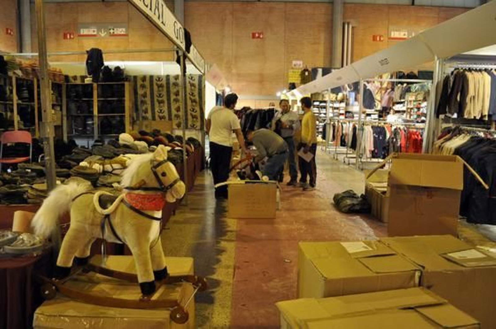 Preparativos y ensayo general del Sicab en Fibes. /Manuel Gómez