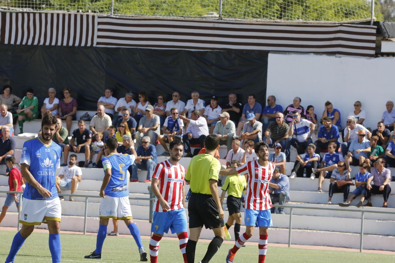 El Xerez CD jugará en La Barca mañana y el domingo.