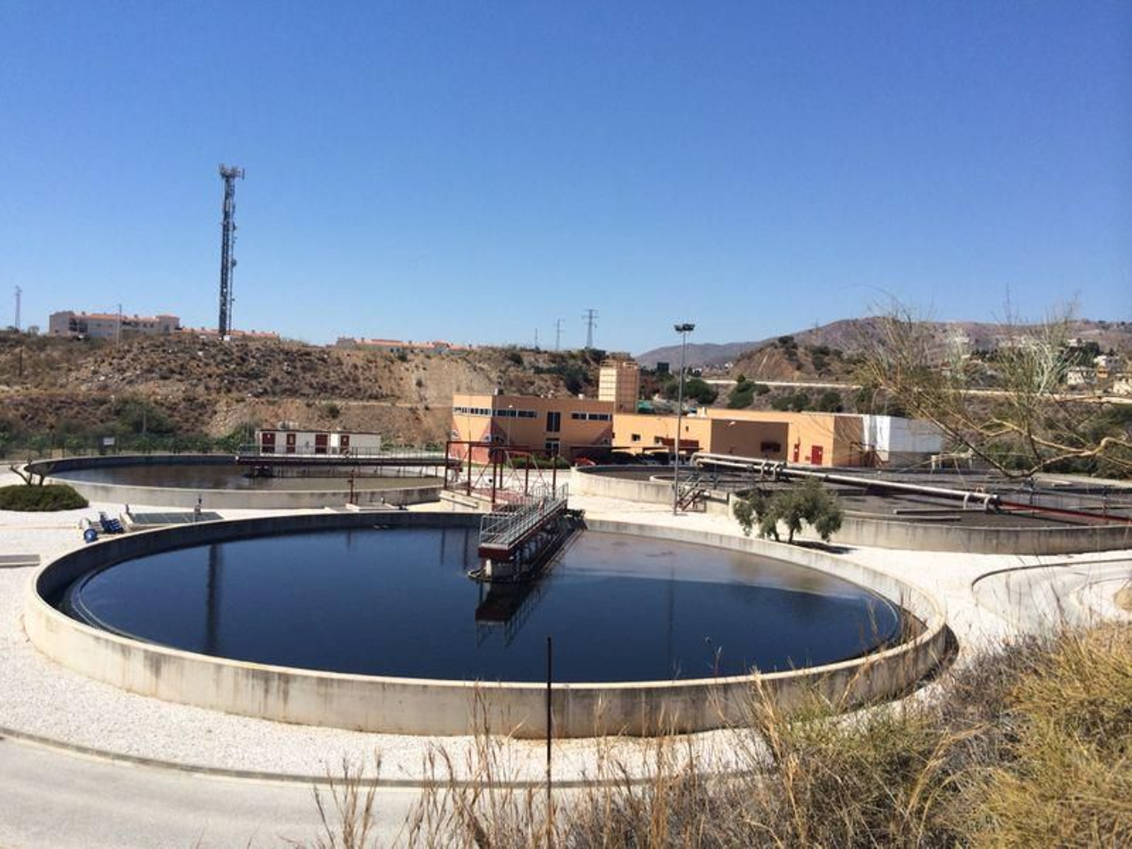 Agua regenerada: Única salida para los agricultores de la Axarquía