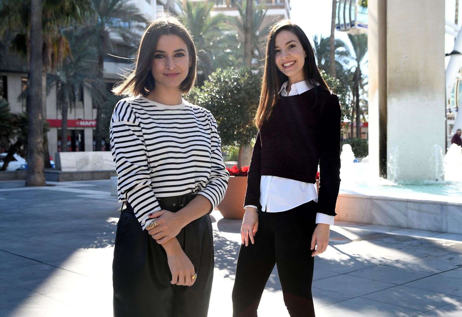 En primer plano, Ariana Álvarez, una de las jueces conferenciantes.