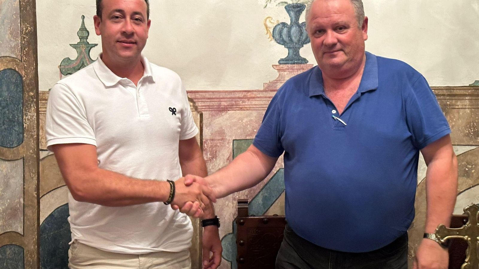 Ambas entidades firman el contrato de unión para el próximo 25 de mayo