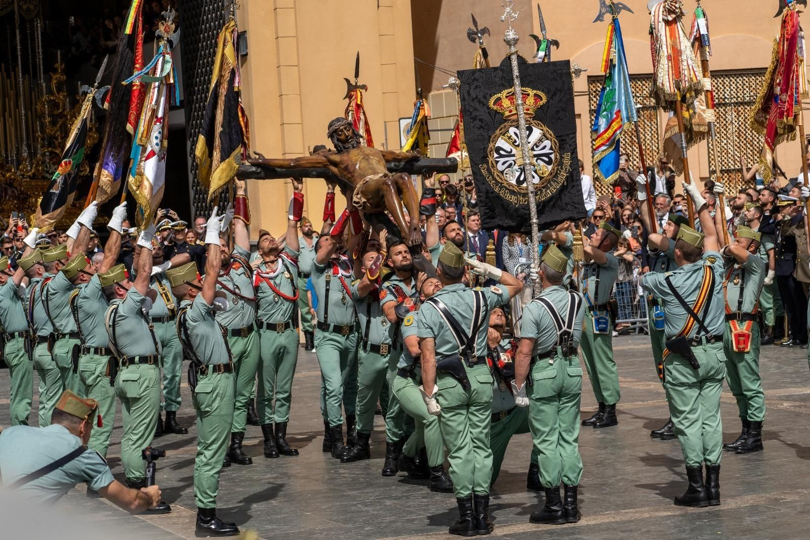 Traslado del Cristo de la Buena Muerte y Ánimas en Santo Domingo Traslado del Cristo de la Buena Muerte y Ánimas en Santo Domingo