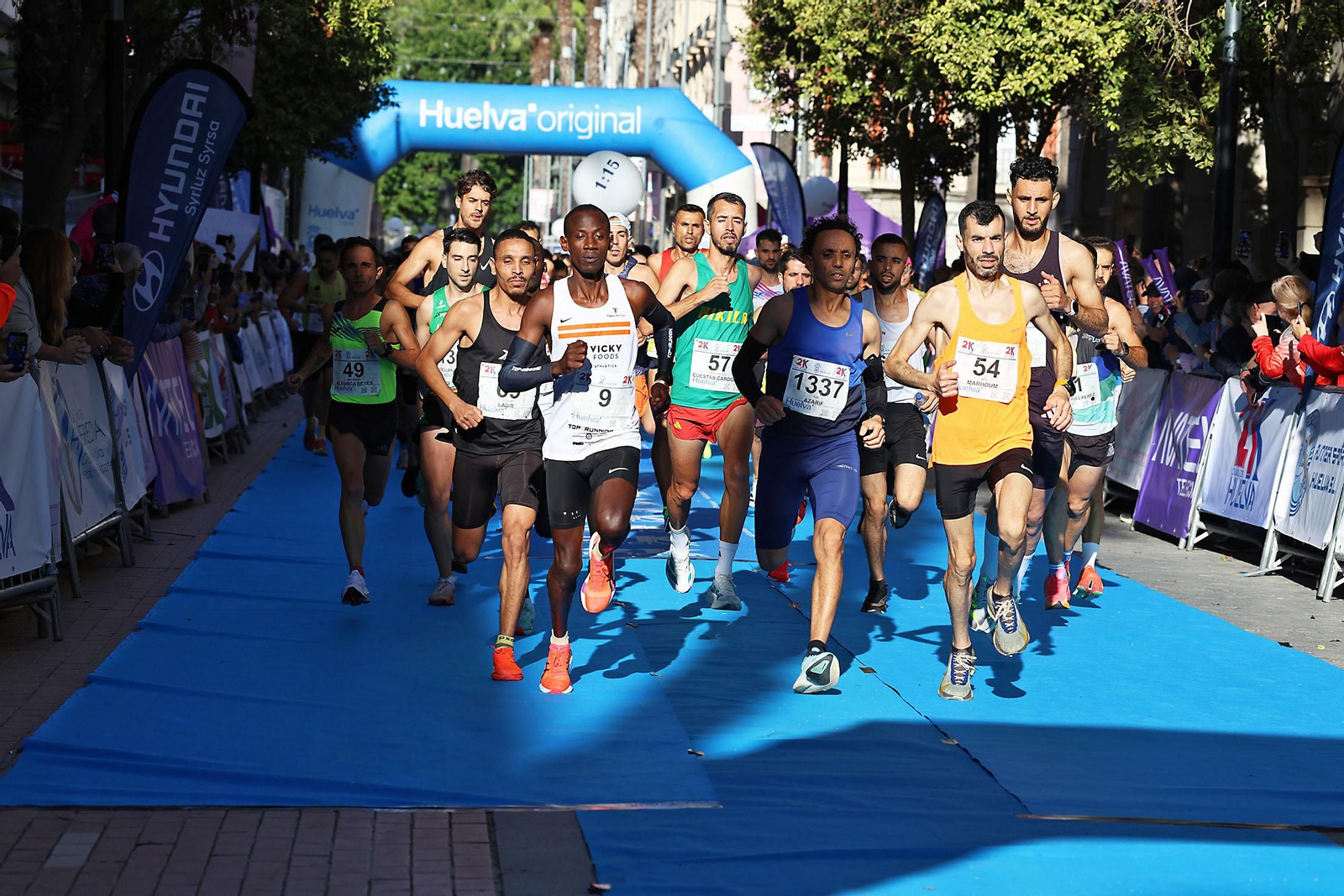 Las mejores imágenes de la carrera 21K Ciudad de Huelva