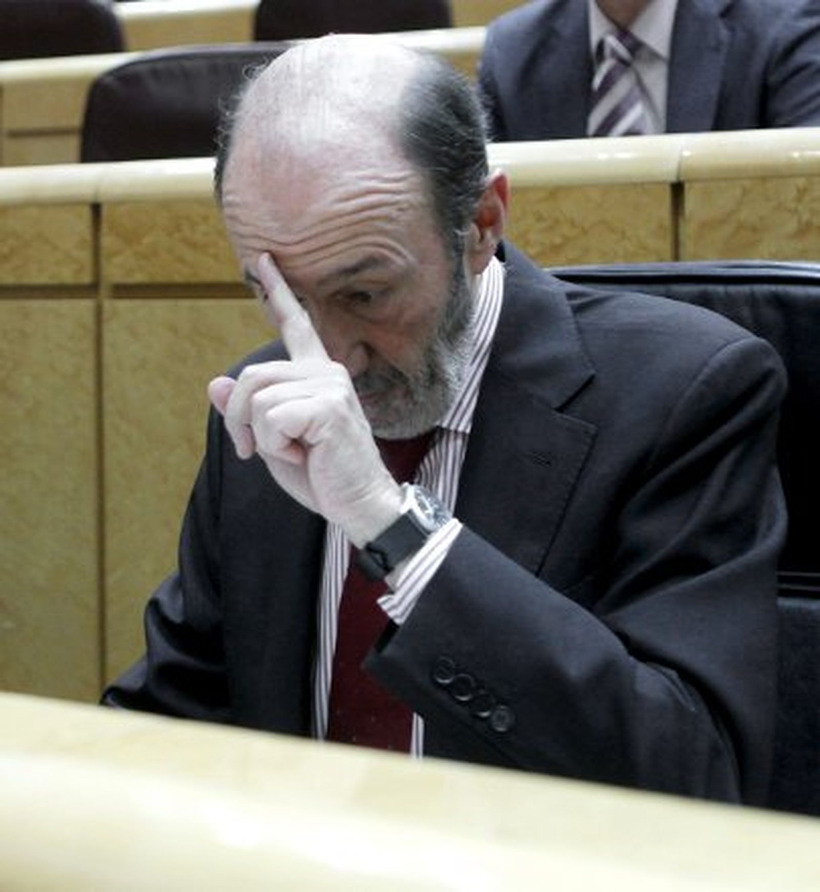 Rubalcaba emplaza a Bildu a que ahora desmuestre que no está con ETA