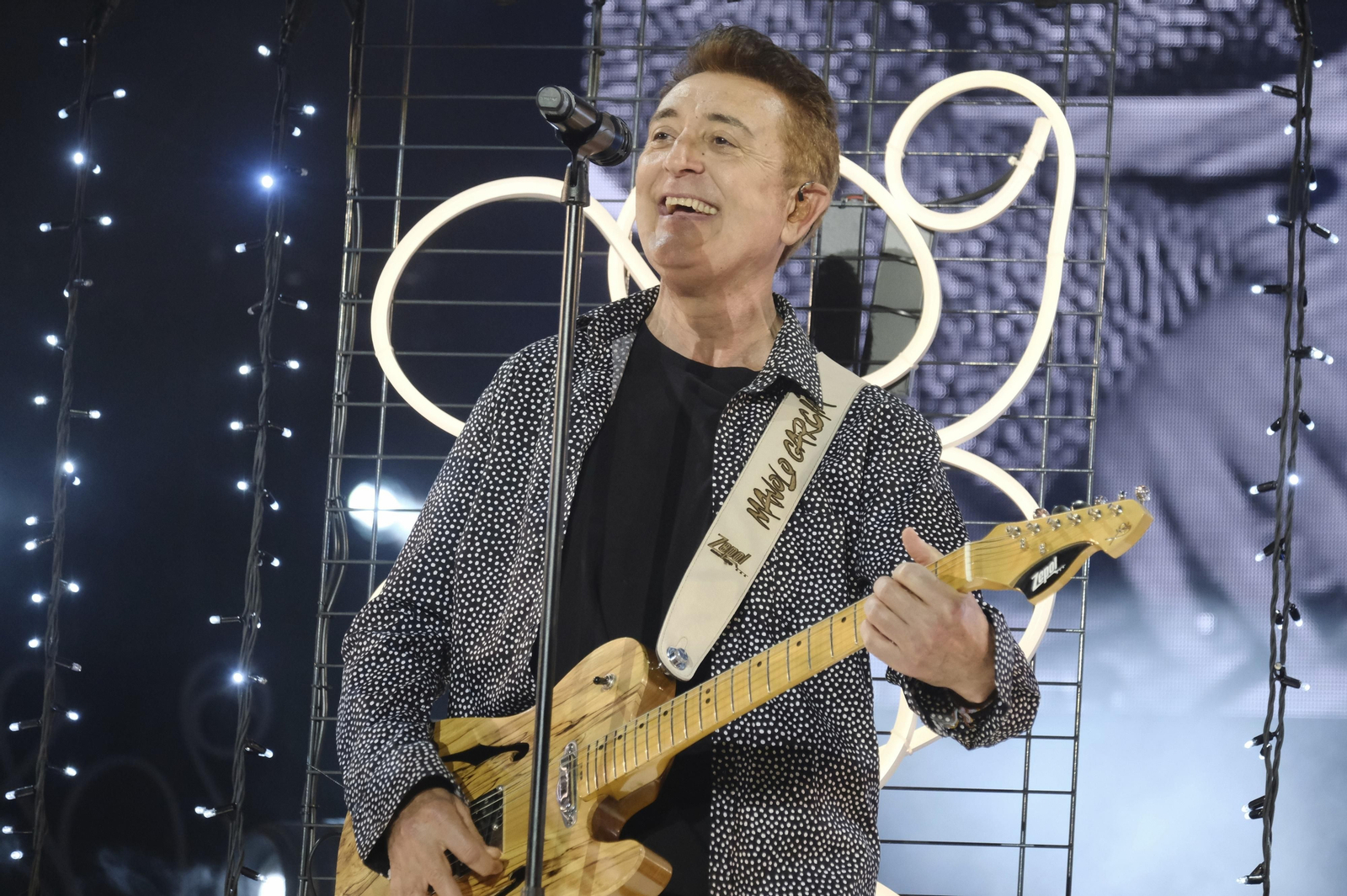 El concierto de Manolo García en el teatro de la Axerquía de Córdoba, en fotografías